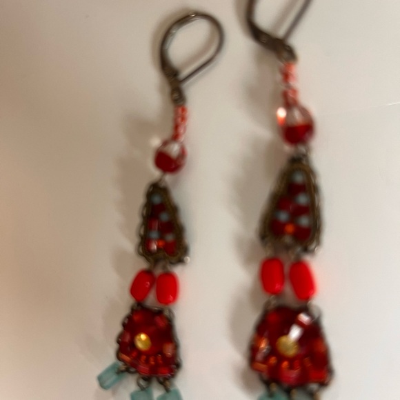 Elegant Red and Blue Beaded Earrings - Picture 2 of 7
